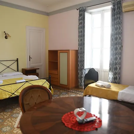 La Casa Di Rosa Alloggio in famiglia *